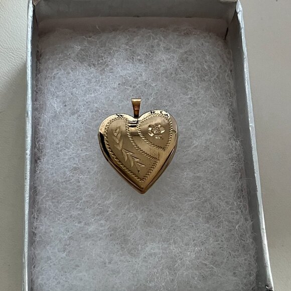 14 k Gold Fill Vintage Heart Locket Pendant - Picture 8 of 8